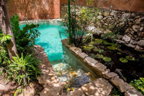 Casa de los Xolos - Majikal B&B
